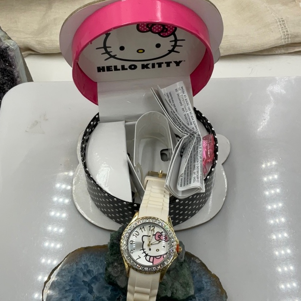 Hello Kitty Pink & Black Polka Dot Trinket Box Featuring Hello Kitty Watch - Picture 8 of 11